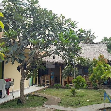 Baleku Homestay Trawangan Gili Trawangan Extérieur photo